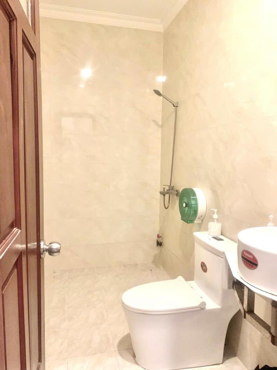 Khach San Tan Cuu Long Hotel Binh Chanh Ngoại thất bức ảnh